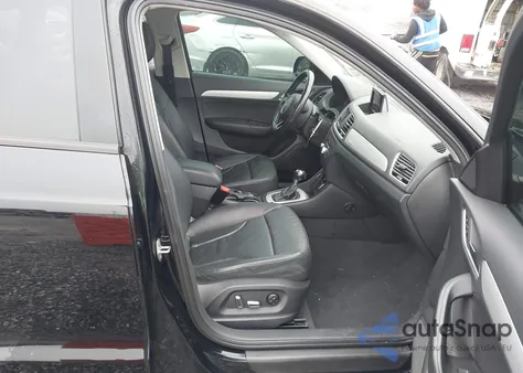 2017 Audi Q3 2.0T Premium z USA, uszkodzony, nr VIN WA1ECCFS7HR015670